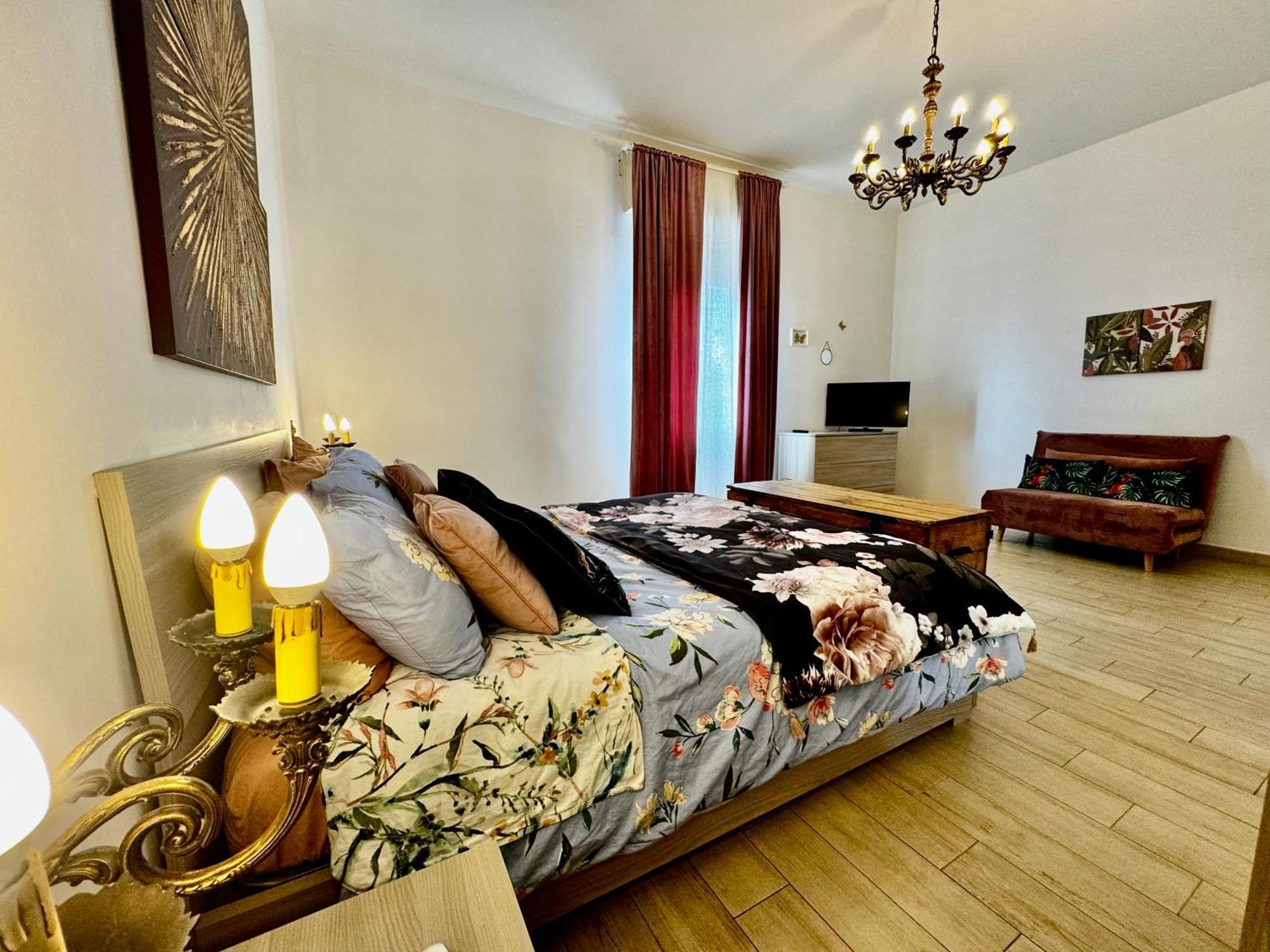 ナポリLa Casa Di Sarah Aspetta Voiアパートメント エクステリア 写真