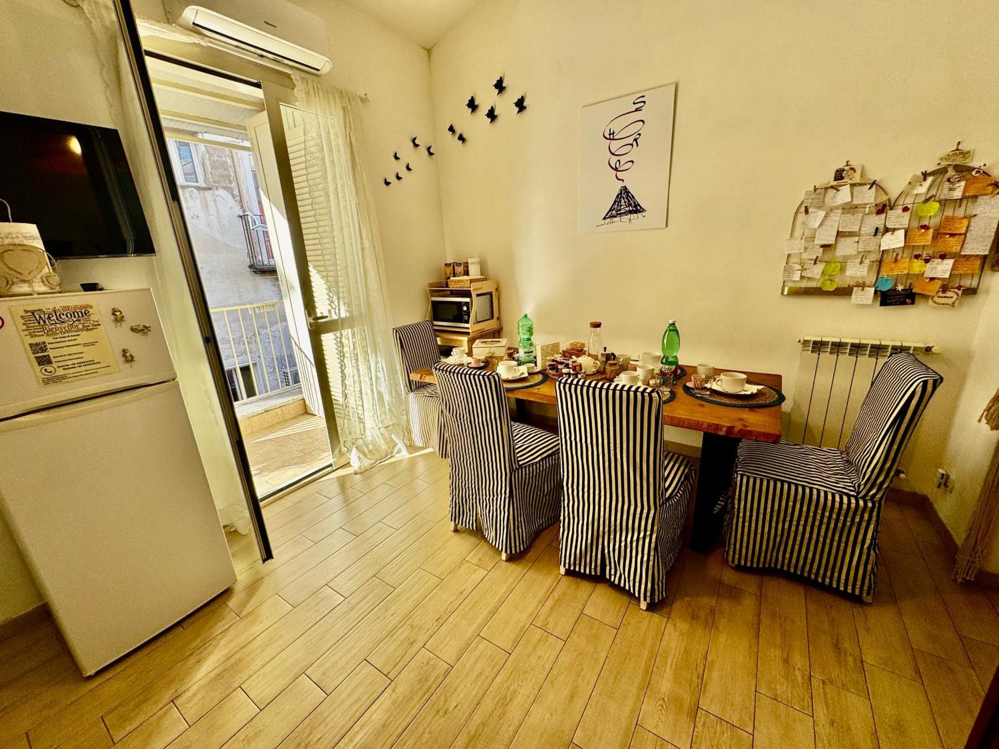 ナポリLa Casa Di Sarah Aspetta Voiアパートメント エクステリア 写真